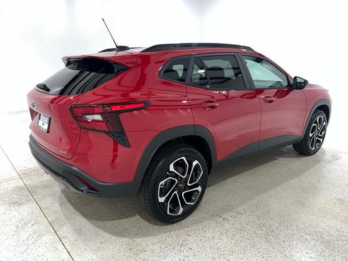 Apex Red 2026 Chevrolet Trax 2RS
