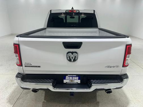 Bright White Clearcoat 2024 RAM 1500 Big Horn/Lone Star