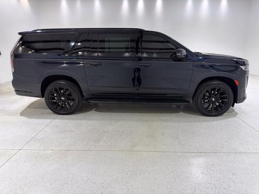 Dark Moon Blue Metallic 2022 Cadillac Escalade ESV Sport