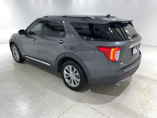 Carbonized Gray Metallic 2022 Ford Explorer Limited