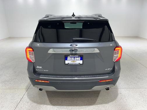 Carbonized Gray Metallic 2022 Ford Explorer Limited