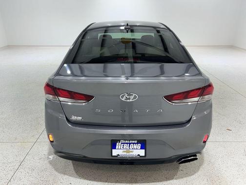 2018 Hyundai SONATA SEL