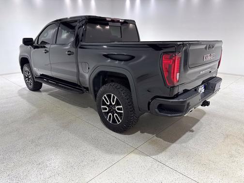 Onyx Black 2025 GMC Sierra 1500 AT4