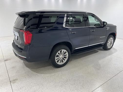 Midnight Blue Metallic 2024 GMC Yukon SLT