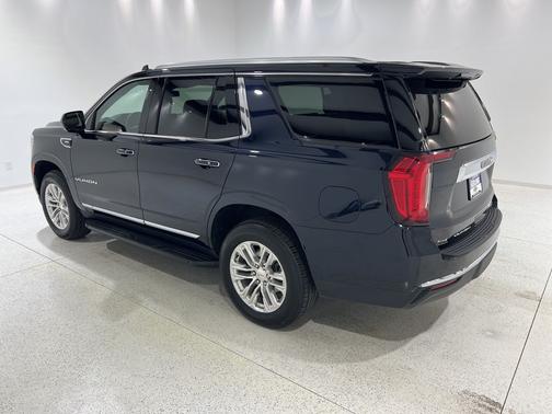 Midnight Blue Metallic 2024 GMC Yukon SLT