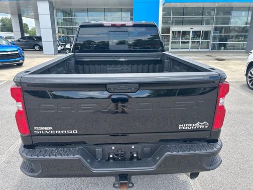 Black 2024 Chevrolet Silverado 2500 High Country