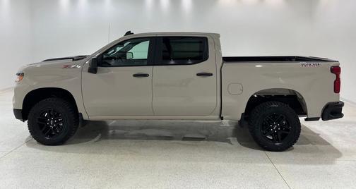 White Sands 2026 Chevrolet Silverado 1500 Custom Trail Boss