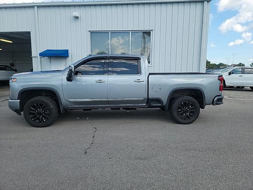 Sterling Gray Metallic 2024 Chevrolet Silverado 2500 High Country