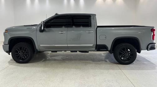 Sterling Gray Metallic 2024 Chevrolet Silverado 2500 High Country