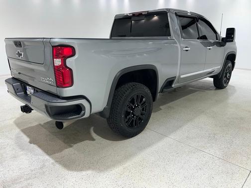 Sterling Gray Metallic 2024 Chevrolet Silverado 2500 High Country