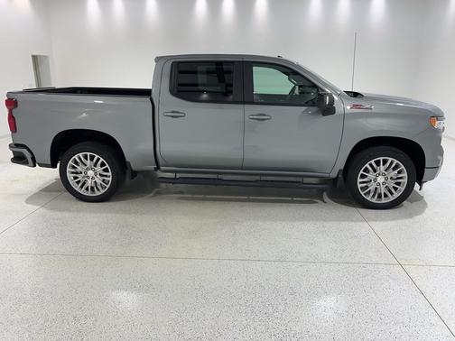 Sterling Gray Metallic 2024 Chevrolet Silverado 1500 RST