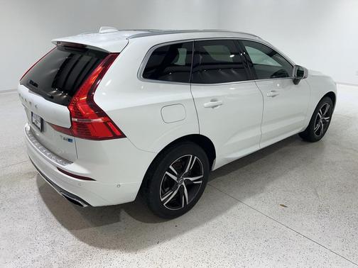 2018 Volvo XC60 T6 R-Design