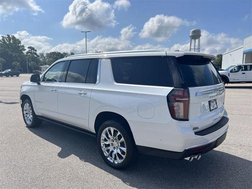 2024 Chevrolet Suburban 4WD High Country