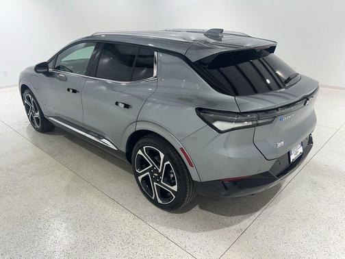 Sterling Gray Metallic 2026 Chevrolet Equinox EV LT