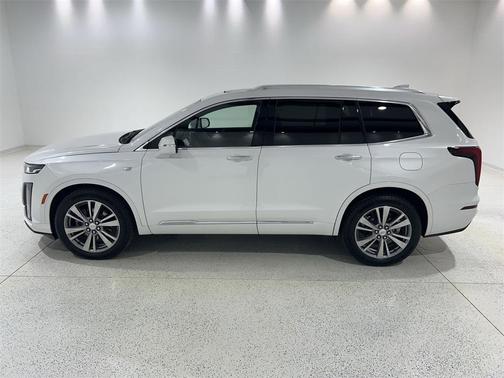 2025 Cadillac XT6 Premium Luxury FWD