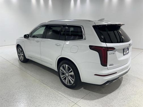 2025 Cadillac XT6 Premium Luxury FWD