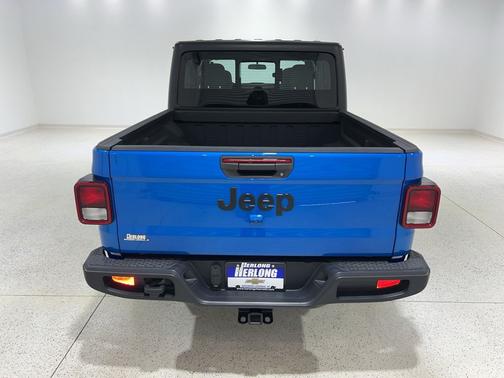 Hydro Blue Pearlcoat 2023 Jeep Gladiator Sport