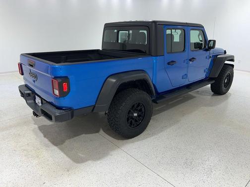 Hydro Blue Pearlcoat 2023 Jeep Gladiator Sport