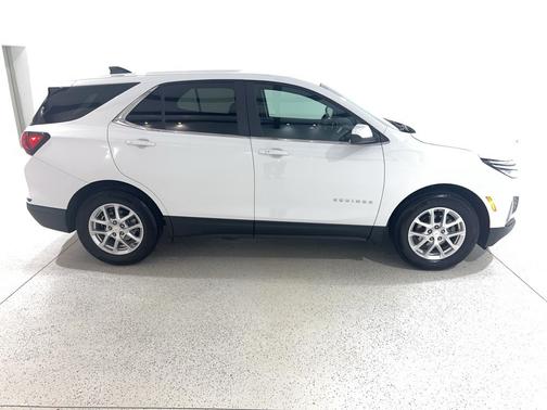 Summit White 2024 Chevrolet Equinox LT