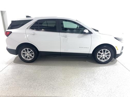 Summit White 2024 Chevrolet Equinox LT