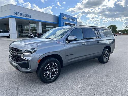 2022 Chevrolet Suburban 4WD Z71