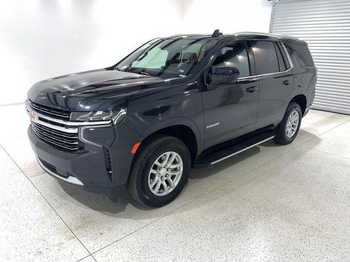 Dark Ash Metallic 2024 Chevrolet Tahoe LT