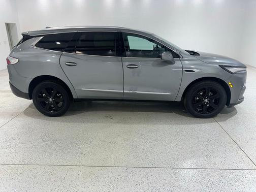 Moonstone Gray Metallic 2023 Buick Enclave Essence FWD