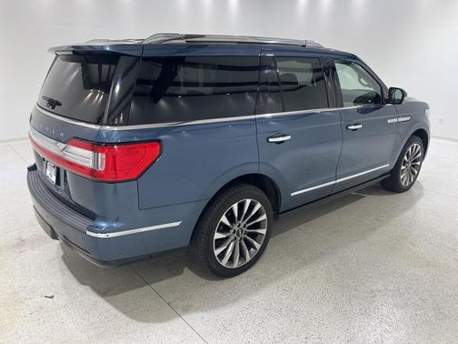2019 Lincoln Navigator Select