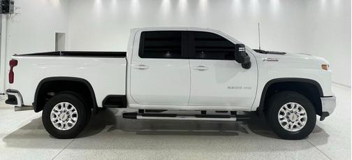 Summit White 2024 Chevrolet Silverado 2500 LT