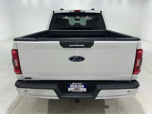 Oxford White 2022 Ford F-150 XLT