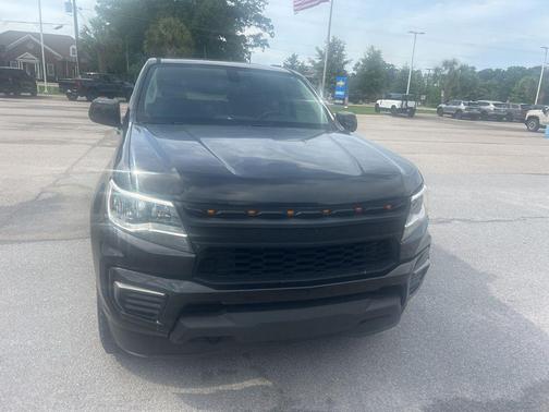 Black 2022 Chevrolet Colorado LT