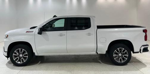 Iridescent Pearl Tricoat 2022 Chevrolet Silverado 1500 Limited RST