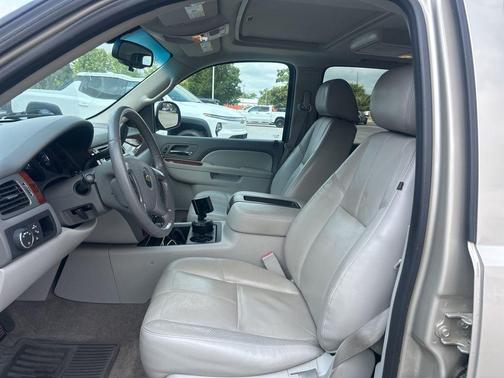 Champagne Silver Metallic 2013 Chevrolet Tahoe LT