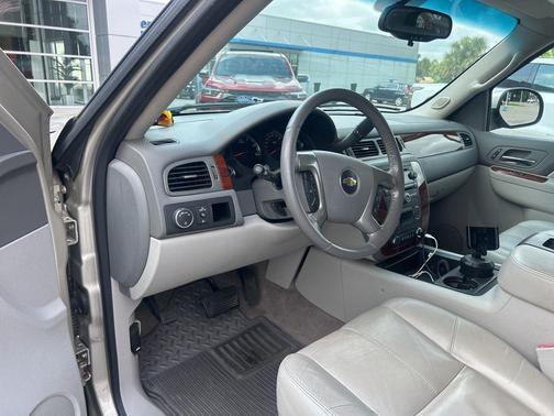 Champagne Silver Metallic 2013 Chevrolet Tahoe LT
