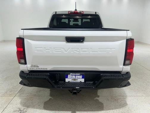 Summit White 2024 Chevrolet Colorado Z71