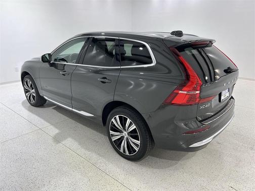2022 Volvo XC60 B5 Inscription