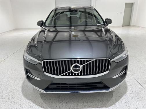2022 Volvo XC60 B5 Inscription