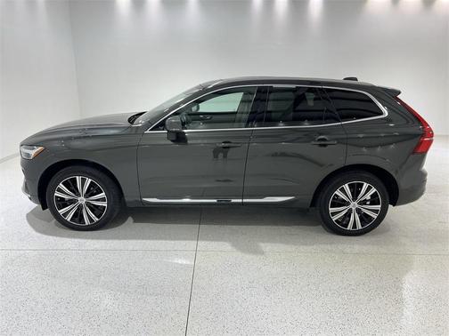 2022 Volvo XC60 B5 Inscription