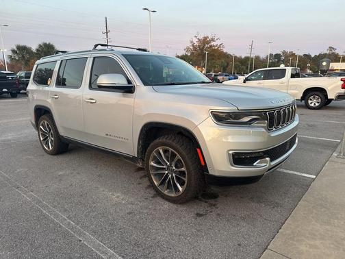 2022 Jeep Wagoneer Series III 4x4