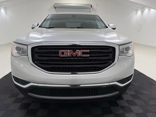 Quicksilver Metallic 2019 GMC Acadia SLE-1