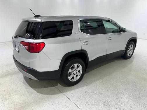 Quicksilver Metallic 2019 GMC Acadia SLE-1