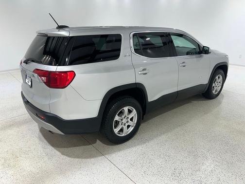 Quicksilver Metallic 2019 GMC Acadia SLE-1