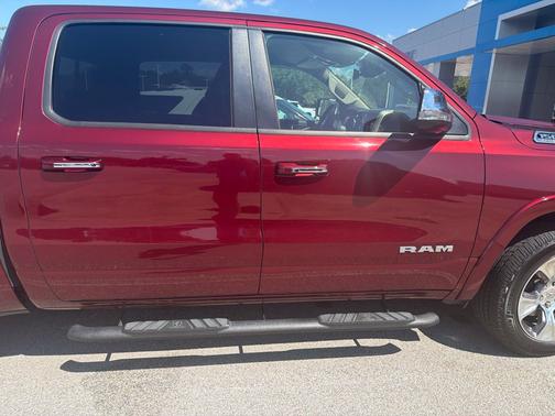 Delmonico Red Pearlcoat 2021 RAM 1500 Laramie