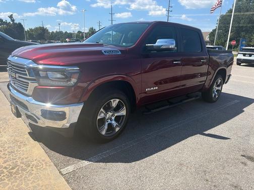Delmonico Red Pearlcoat 2021 RAM 1500 Laramie