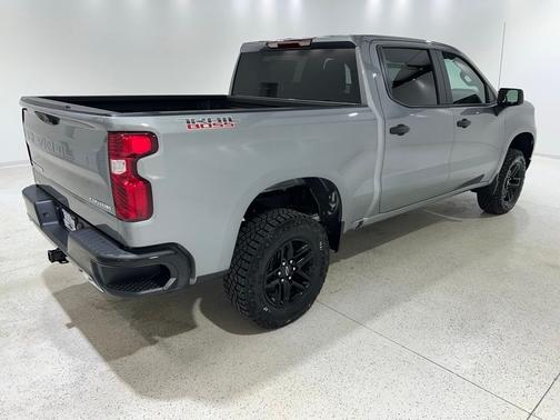 Sterling Gray Metallic 2026 Chevrolet Silverado 1500 Custom Trail Boss