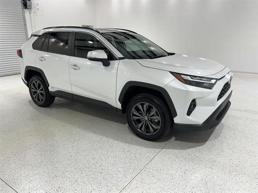 2023 Toyota RAV4 Hybrid XLE Premium