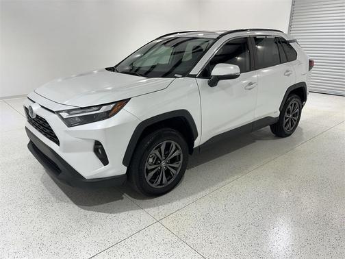 2023 Toyota RAV4 Hybrid XLE Premium