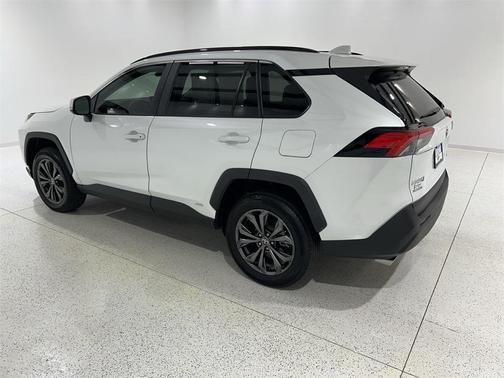 2023 Toyota RAV4 Hybrid XLE Premium