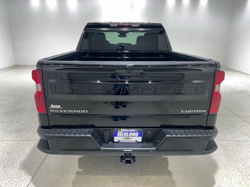 Black 2026 Chevrolet Silverado 1500 Custom