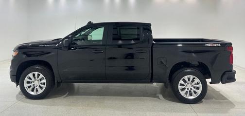 Black 2026 Chevrolet Silverado 1500 Custom